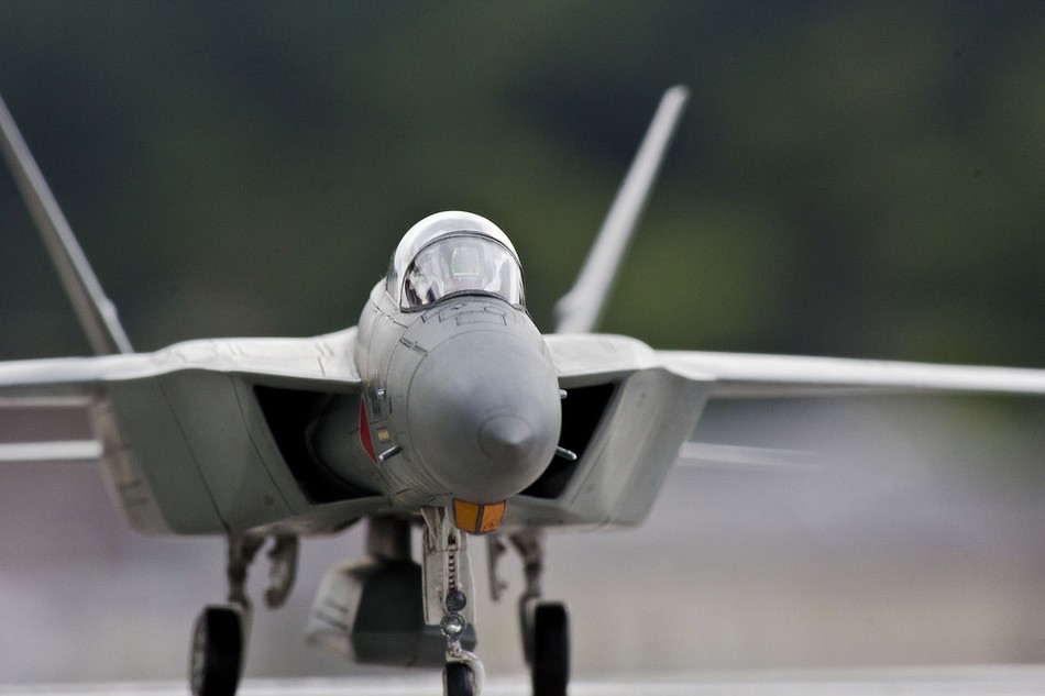 日本隐身版F-15J终极幻想 完美模型只是黄粱一