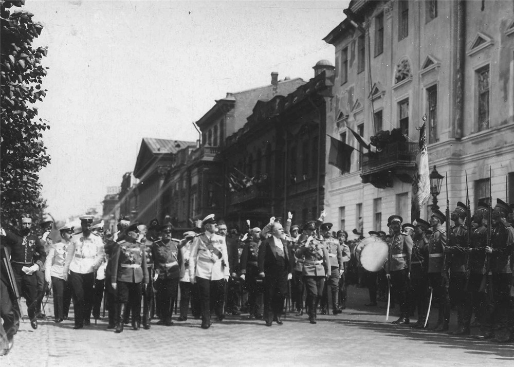 一战前夕的舰队:法国总统率舰队访问圣彼得堡