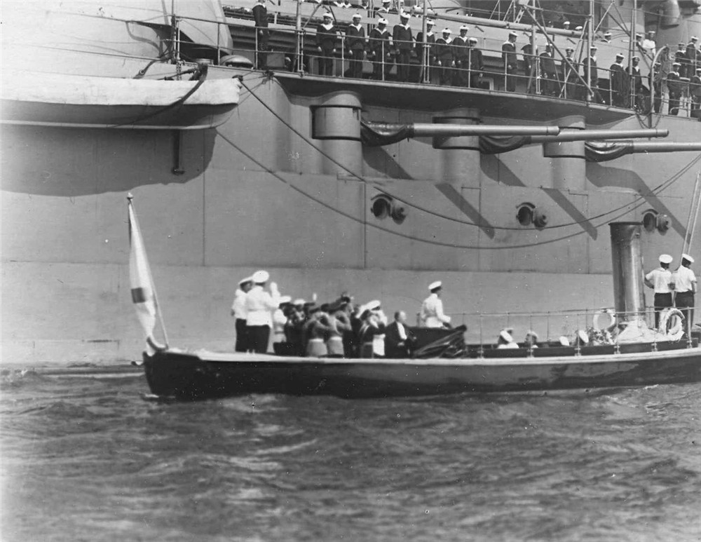 一战前夕的舰队:法国总统率舰队访问圣彼得堡