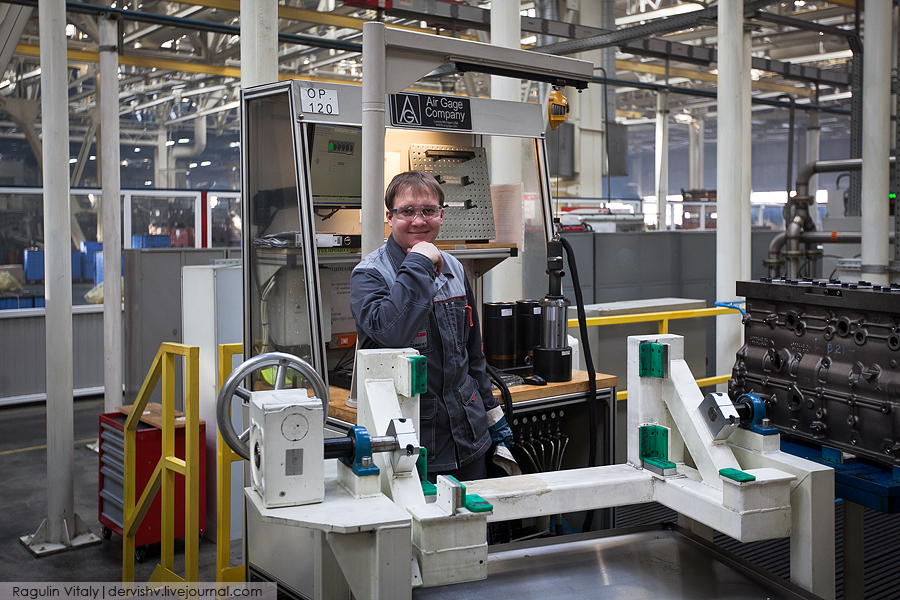 俄罗斯网友探访前苏联卡玛斯汽车制造厂