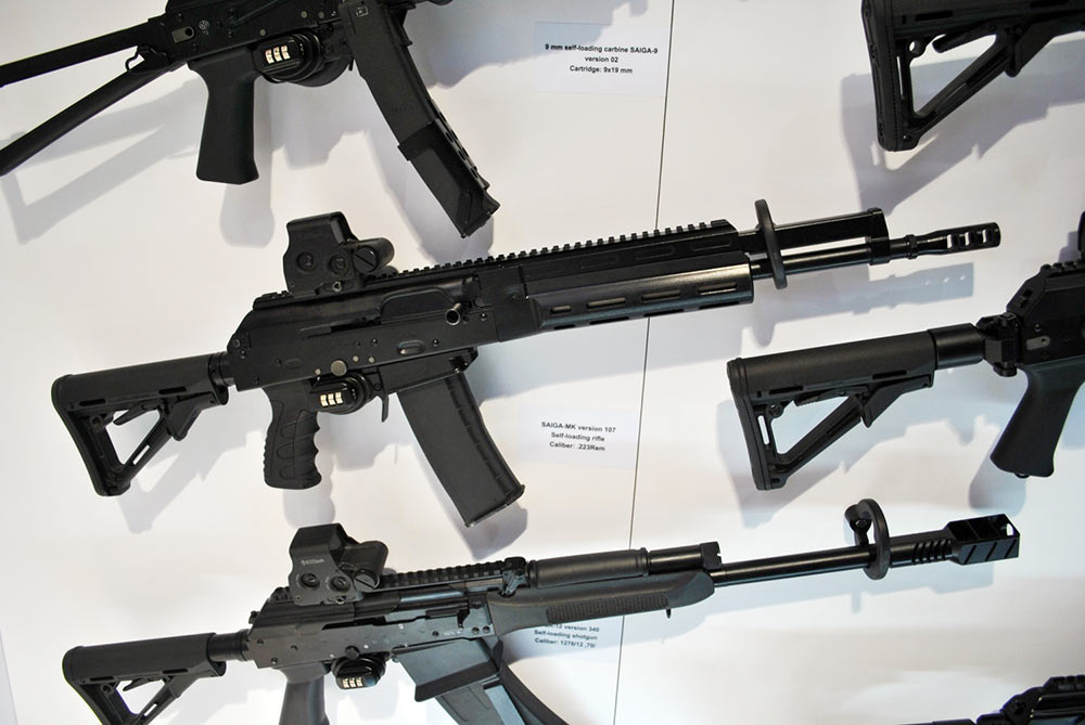 阿布扎比国际防务展上的俄罗斯轻武器 生猛依旧_空中网军事频道