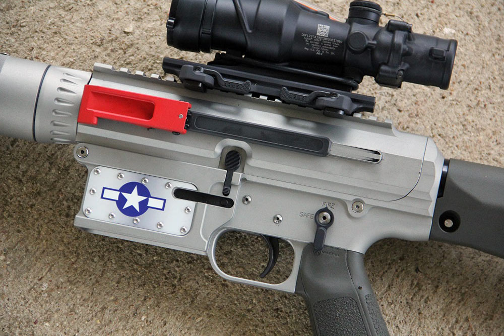 JP公司“军营美女”限量版礼品步枪测试报告(图)_空中网军事频道