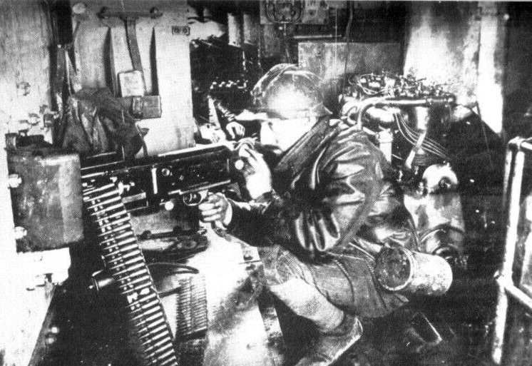 一无所知的摸索:法国陆军“圣沙蒙”突击坦克_空中网军事频道