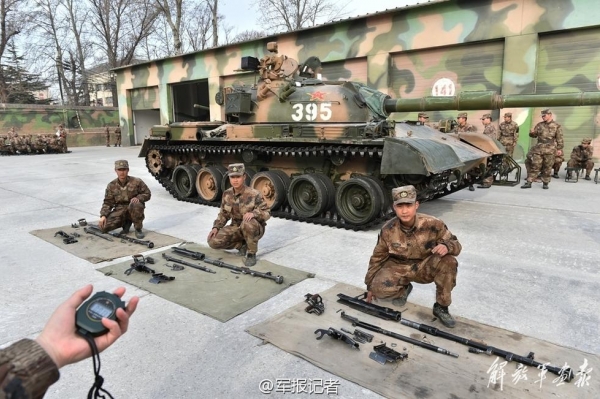 北京军区38集团军坦克三兄弟驾驭88B坦克