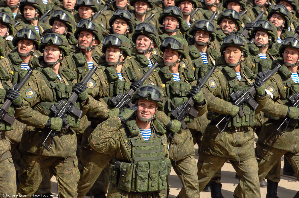 俄罗斯阅兵彩排 强大步兵方队令敌人颤抖 (2)