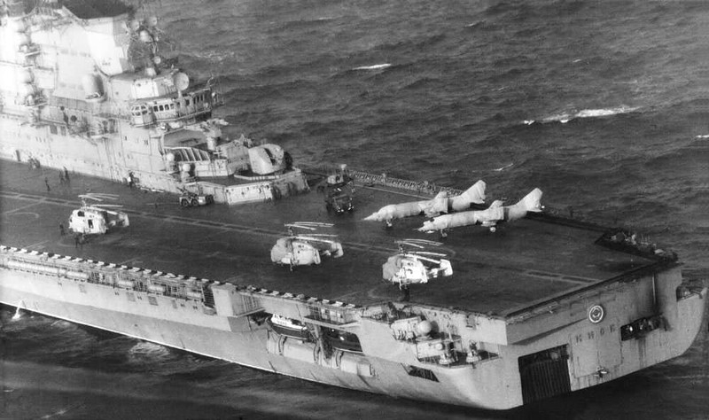 北大西洋海面上的城堡 苏联海军基辅号航空母舰_空中网军事频道
