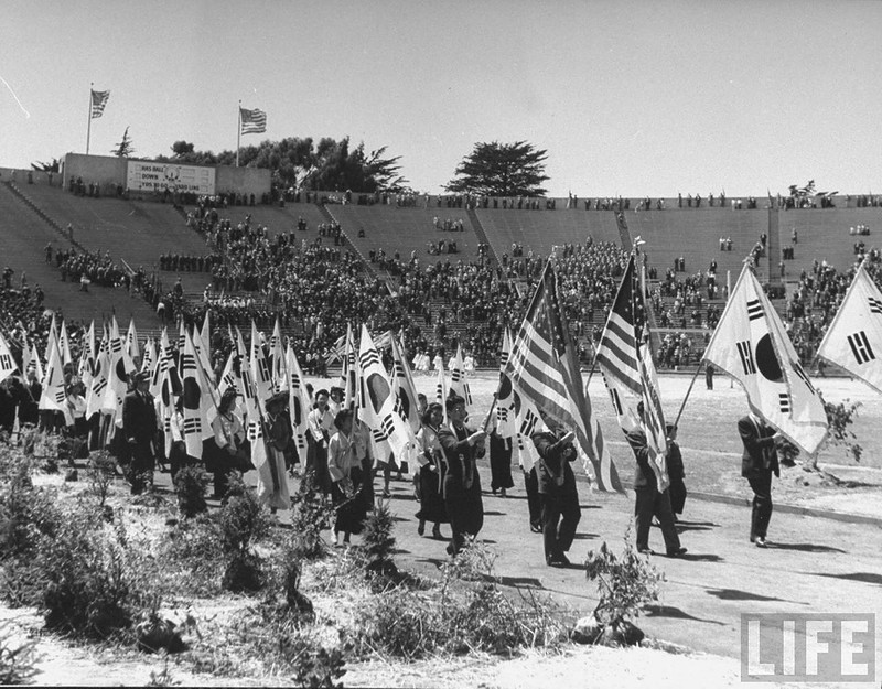 1942年新年美英盟军在旧金山举行军力展示活