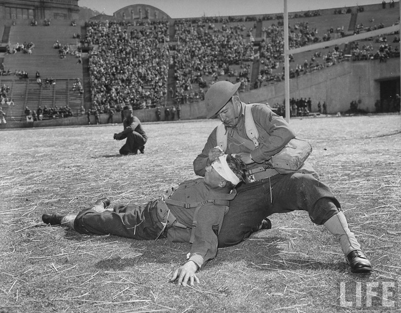 1942年新年美英盟军在旧金山举行军力展示活