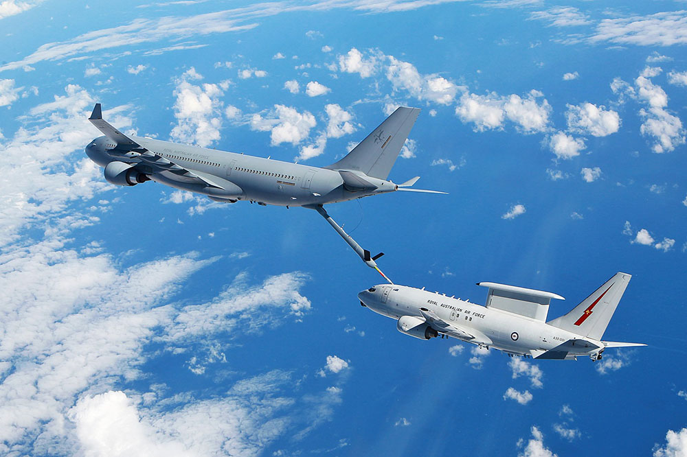澳大利亚皇家空军E-7A预警机空中加油测试_空中网军事频道