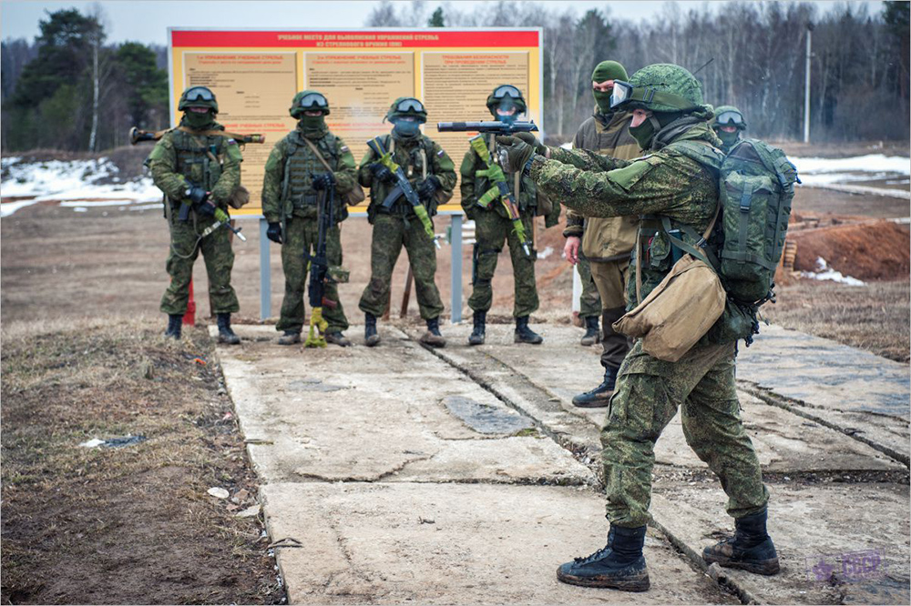 俄军特种部队的士兵都常备的自卫武器有哪些