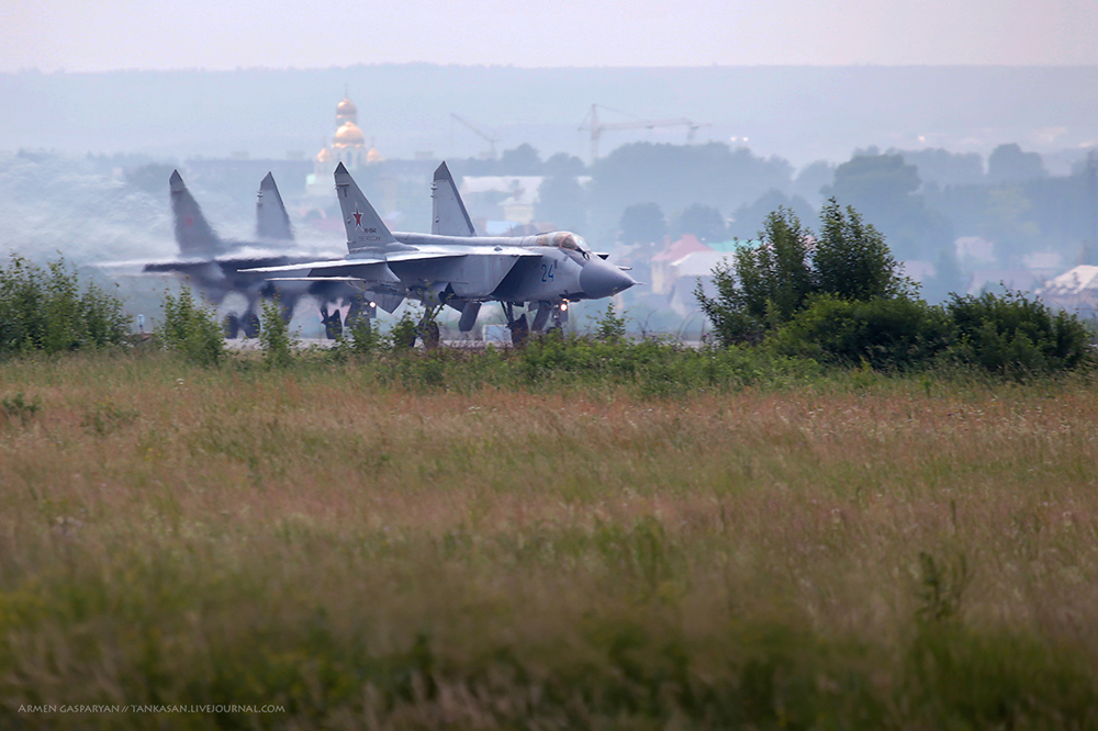 机场地勤_地勤人员收入(2)