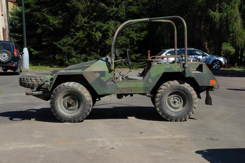 瑞典武器博物馆接受新展品 大批二战坦克大炮