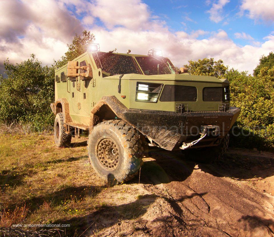 哥伦比亚的扫毒利器 TR-12装甲运输车