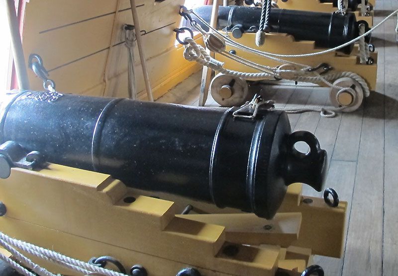 抛弃老旧的引火绳 前装火炮时代的火炮燧发机构