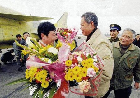 歼10试飞员:首次面对歼10时完全傻眼了(图)