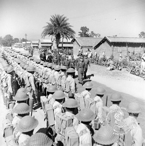 蒋介石视察中国驻印军