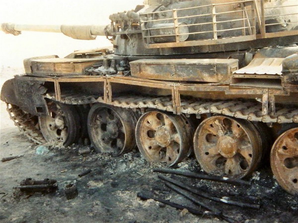 迷失在沙漠风暴中的69式坦克