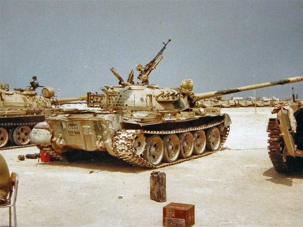 迷失在沙漠风暴中的69式坦克