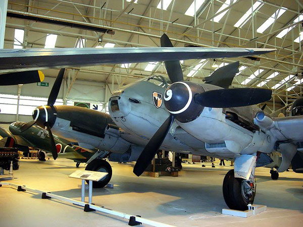 二战帝国毒蜂 德国Me.410重型战斗机
