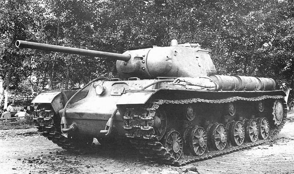 出生即落后 kv-1s重型坦克