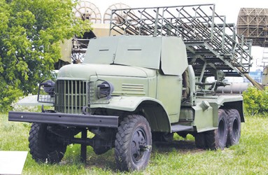 "喀秋莎/斯大林管风琴"bm-13型火箭炮