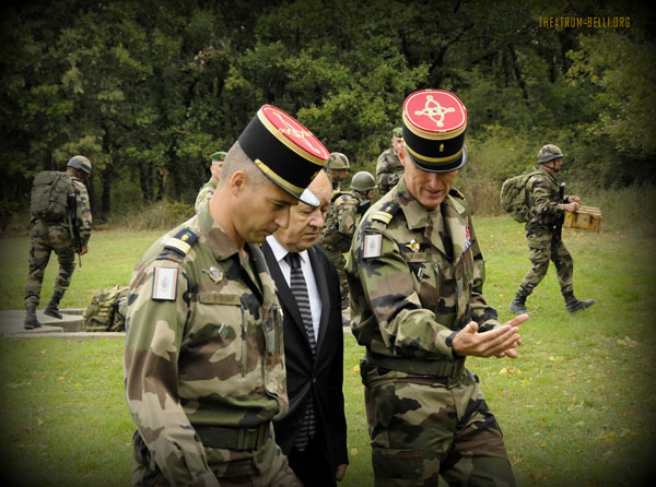 法国外籍兵团_法国外籍兵团收入(2)