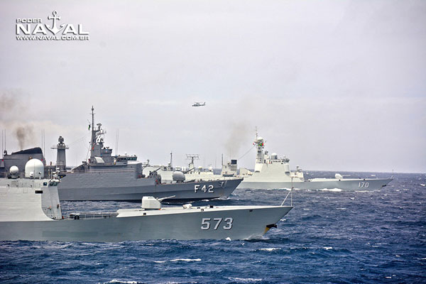 巴西海军公布中巴演习期间中国舰艇英姿