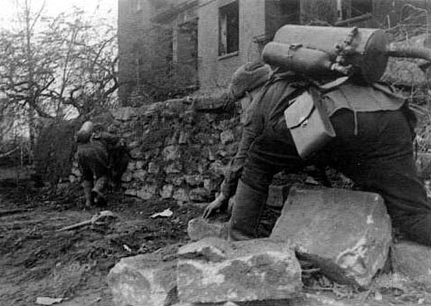 突击工兵旅 配备防弹衣火箭筒的苏军精锐