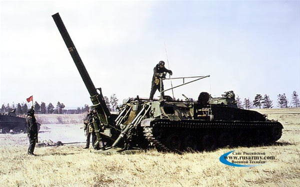 2s4 240毫米自行迫击炮