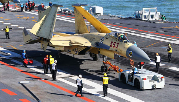 歼15舰载战斗机已批量生产交付部队