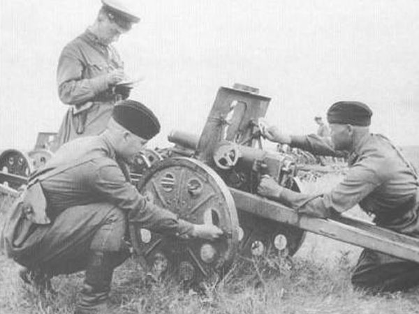 二战侵华日军凶器——92式步兵炮