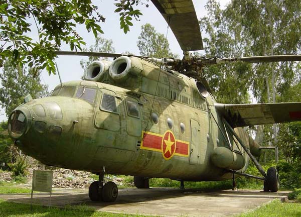 空中吊钩":前苏联米-6重型运输直升机