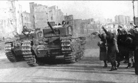 “西伯利亚的丘吉尔”:英国丘吉尔步兵坦克_空中网军事频道