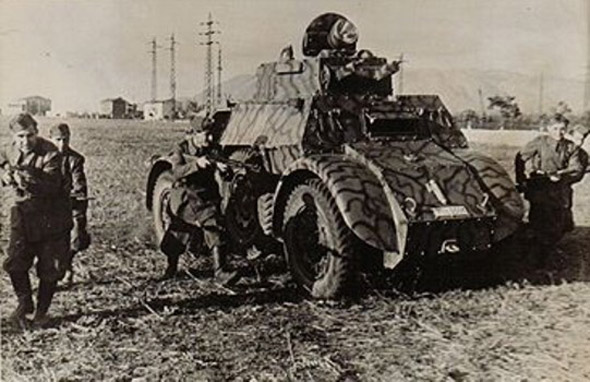 二战意大利的Autoblinda AB40\/41装甲车