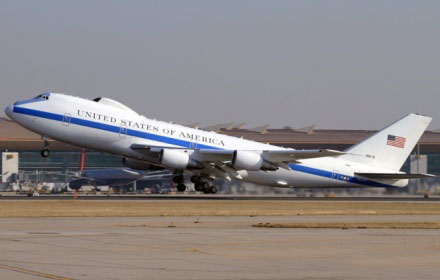 美国E-4“守夜者”空中指挥机 高空千里眼_空中网军事频道