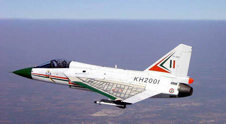 印度空军LCA战斗机 30年的成果终于破蛋而出