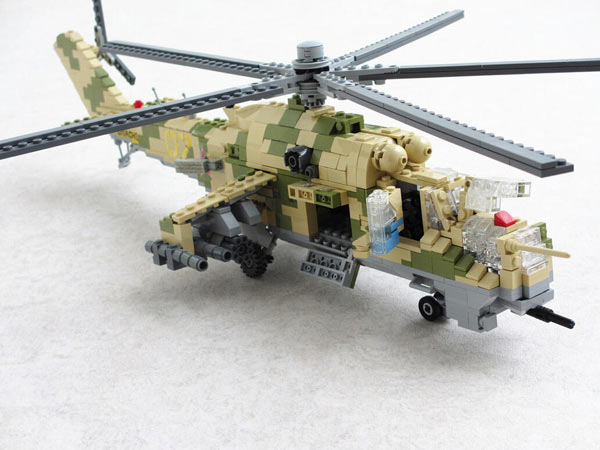 玩具要逆天 用乐高积木搭出的导弹和战斗机_空中网军事频道