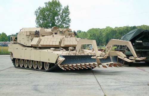 美军ABV新型突击破障车 路边炸弹的新克星