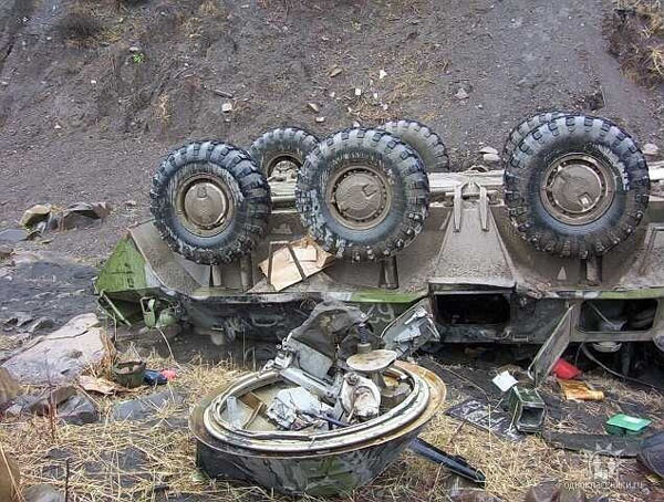 车臣战争 鲜血伴随着千疮百孔_空中网军事频道