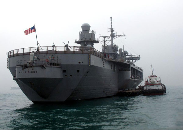 美国海军第7舰队旗舰16年后再次访问青岛