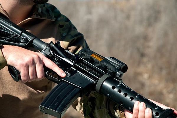 Meprolight公司最新MOR三重能源反射式瞄准镜_空中网军事频道