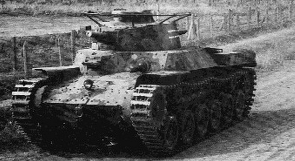 日2艘“大和”级战列舰灭掉己方1万辆坦克