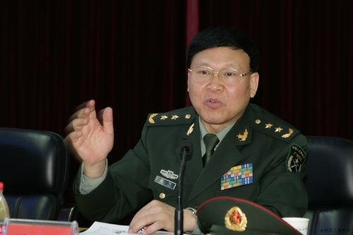 廣州軍區政委:始終堅持黨對軍隊絕對領導_空中