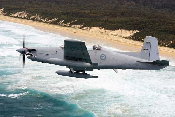 澳大利亚皇家空军pc-9教练机飞行训练