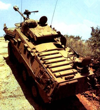 蜜獾90步兵战车图片
